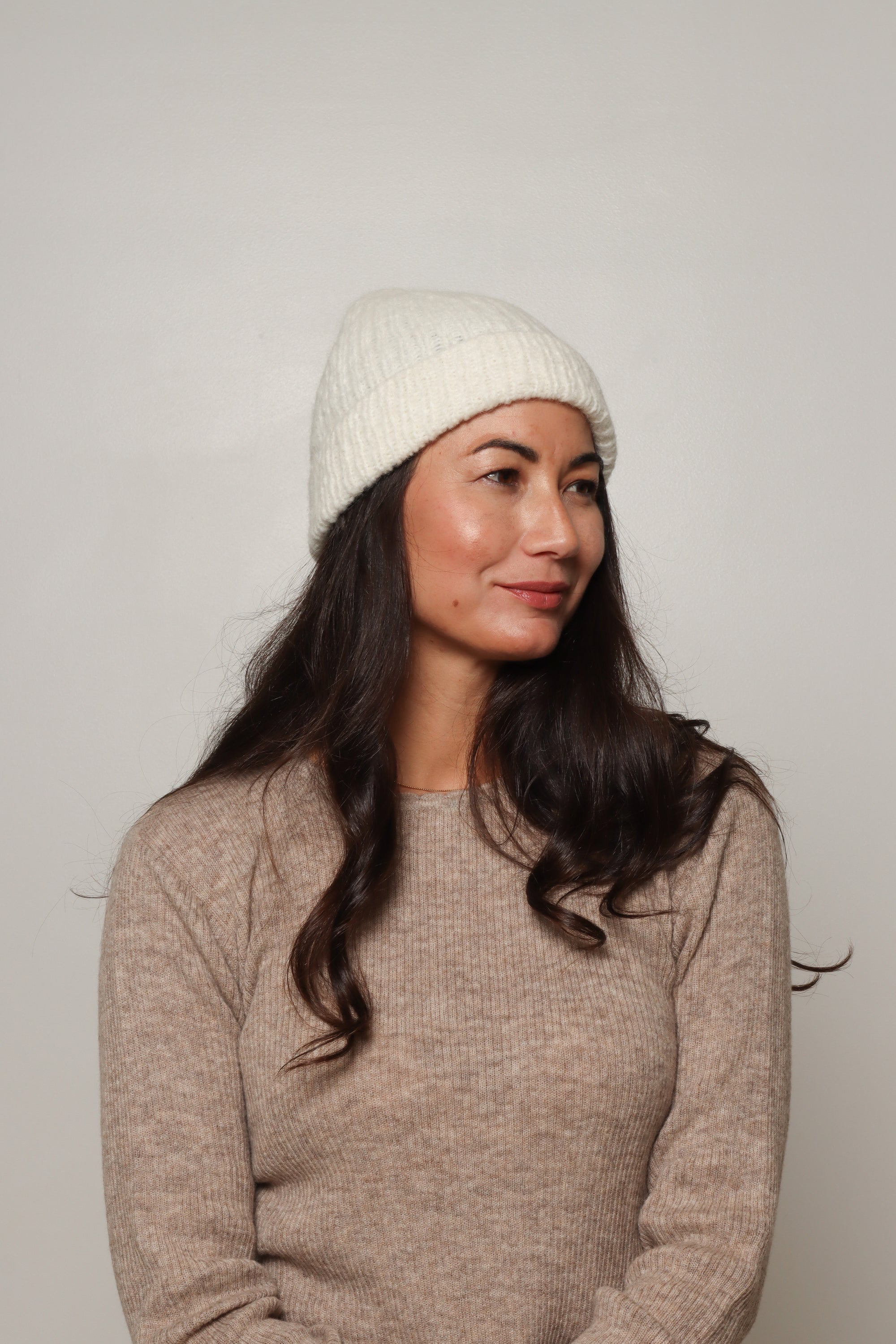 alpaca beanie white ribbed#colour_white