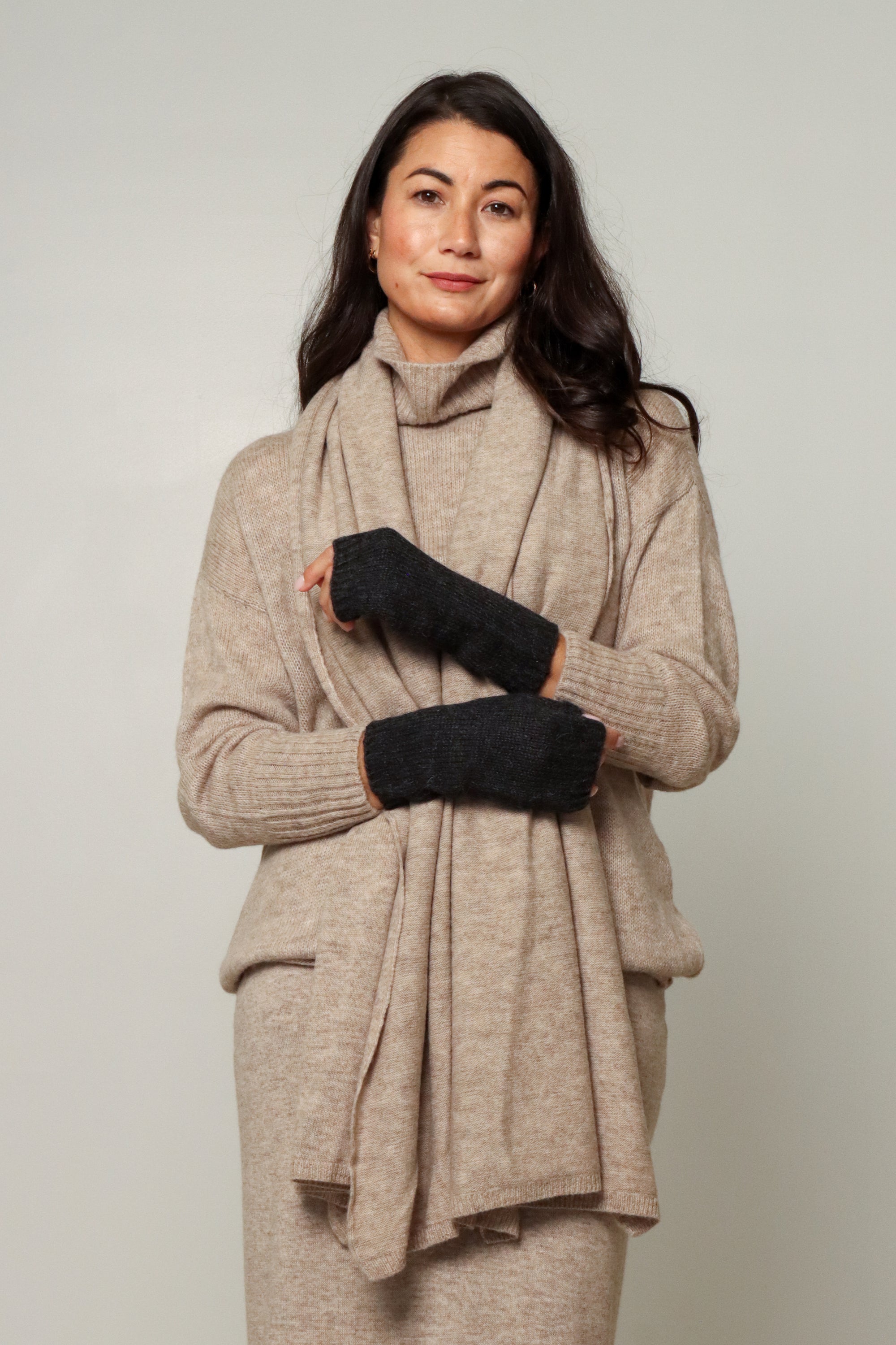 charcoal wool mittens