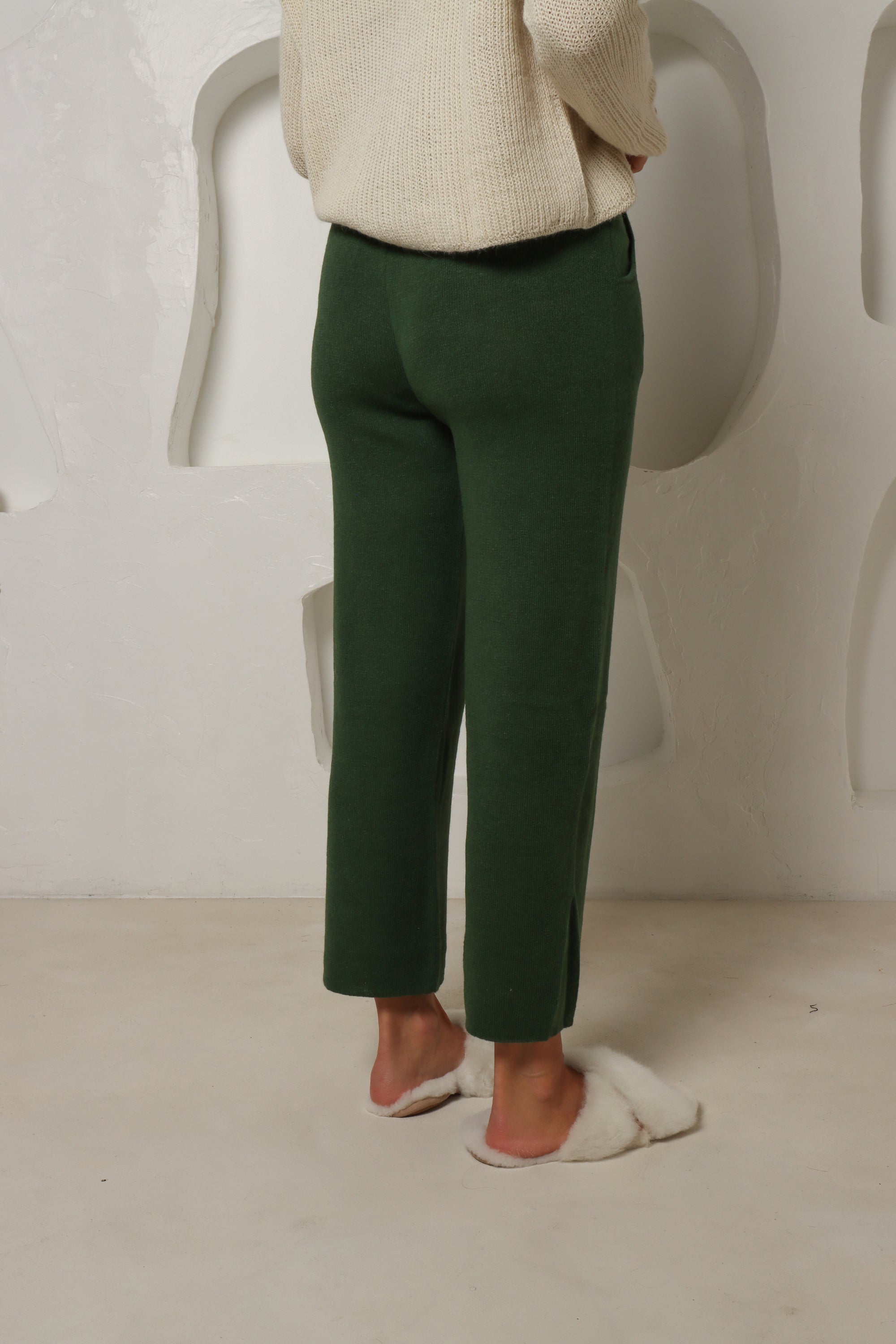 green alpaca knit pants for women#colour_dark-green
