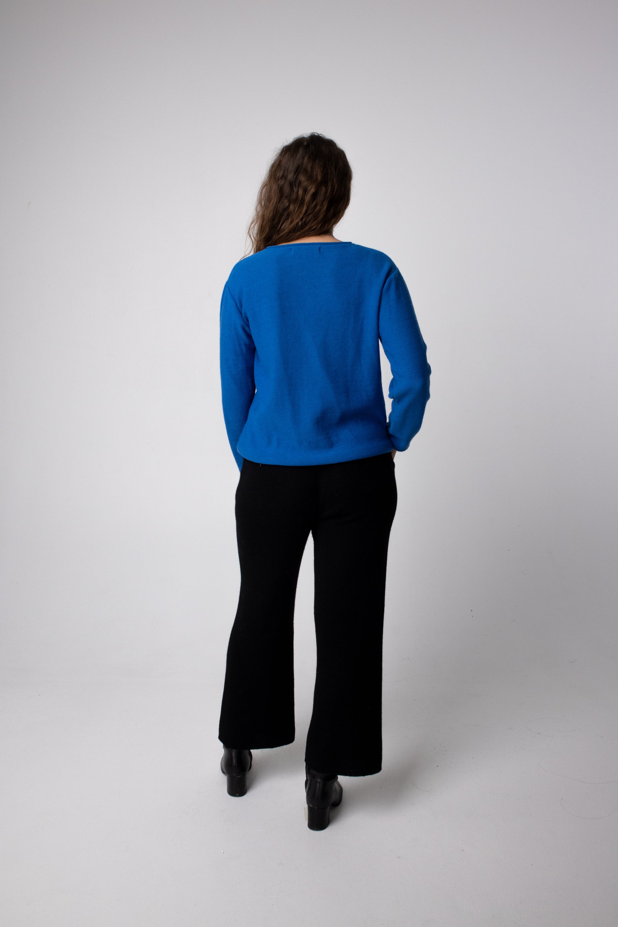 round neck long sleeve blue alpaca knit top