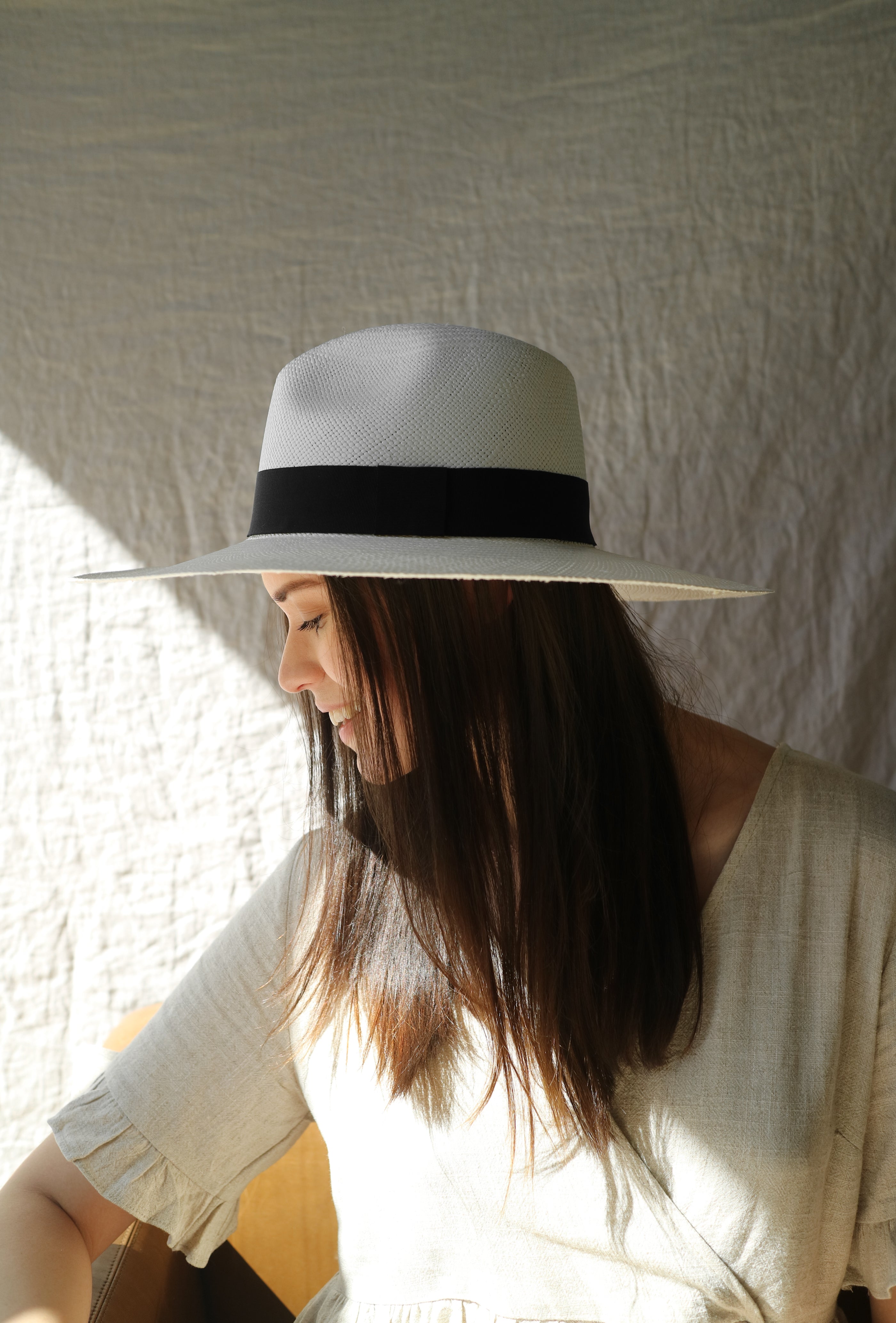 womens wide brim classic panama hat