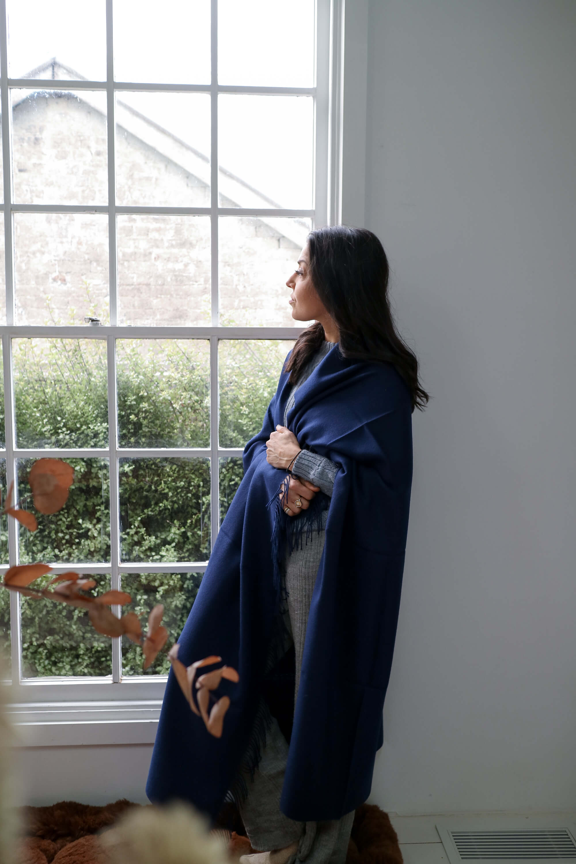 travel wrap navy alpaca