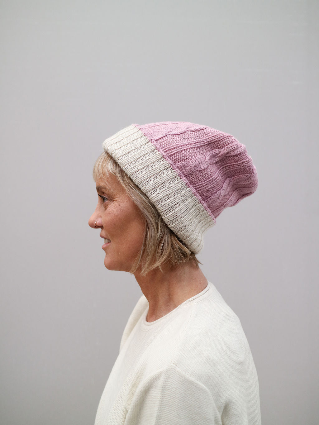 baby alpaca beanie#colour_pink-and-white