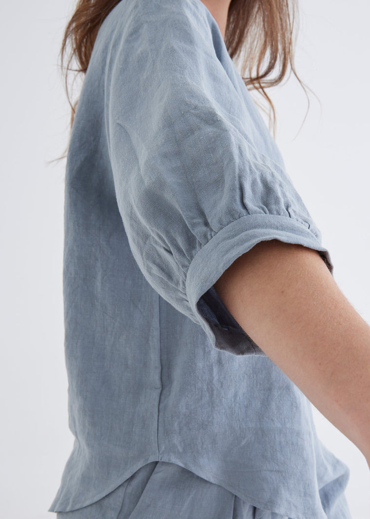 three quarter sleeve linen top#dove-blue