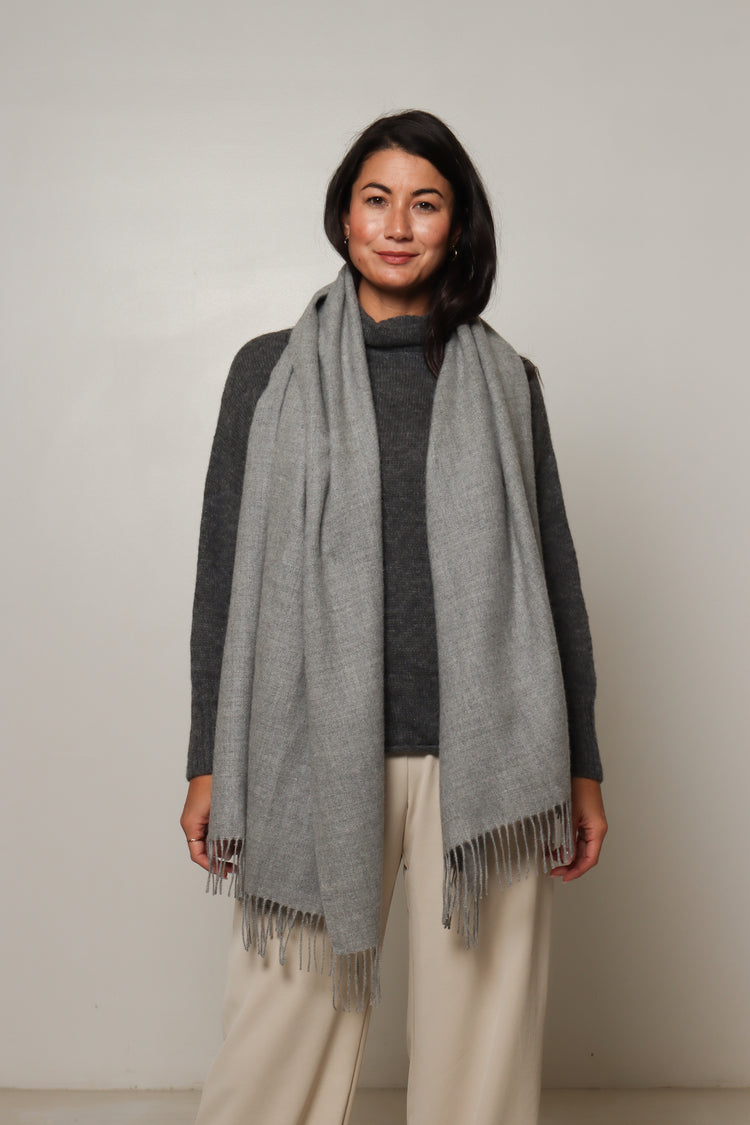 Light Grey Baby Alpaca Scarf#colour_light_grey