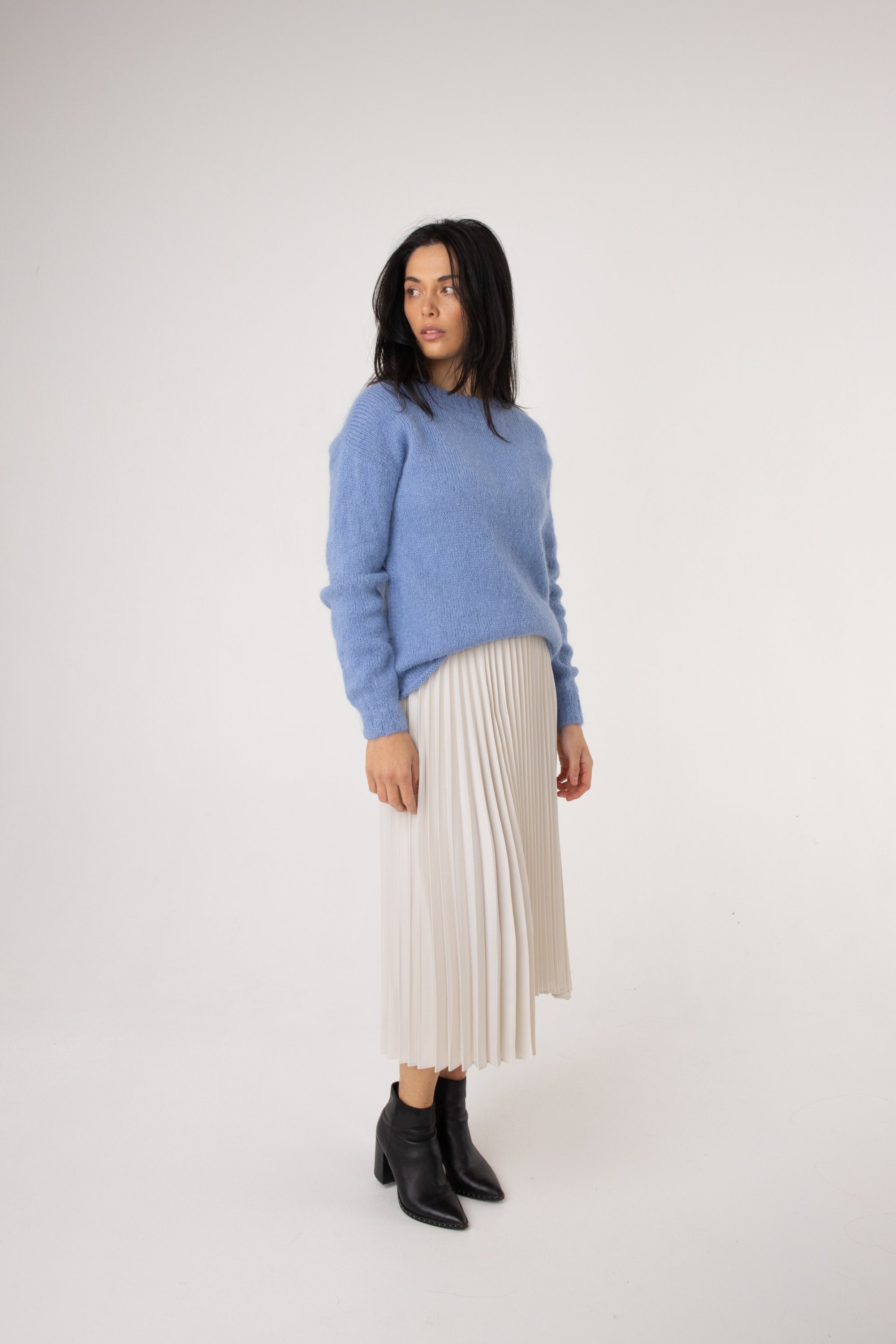 Suri Alpaca Crew Neck Light Blue