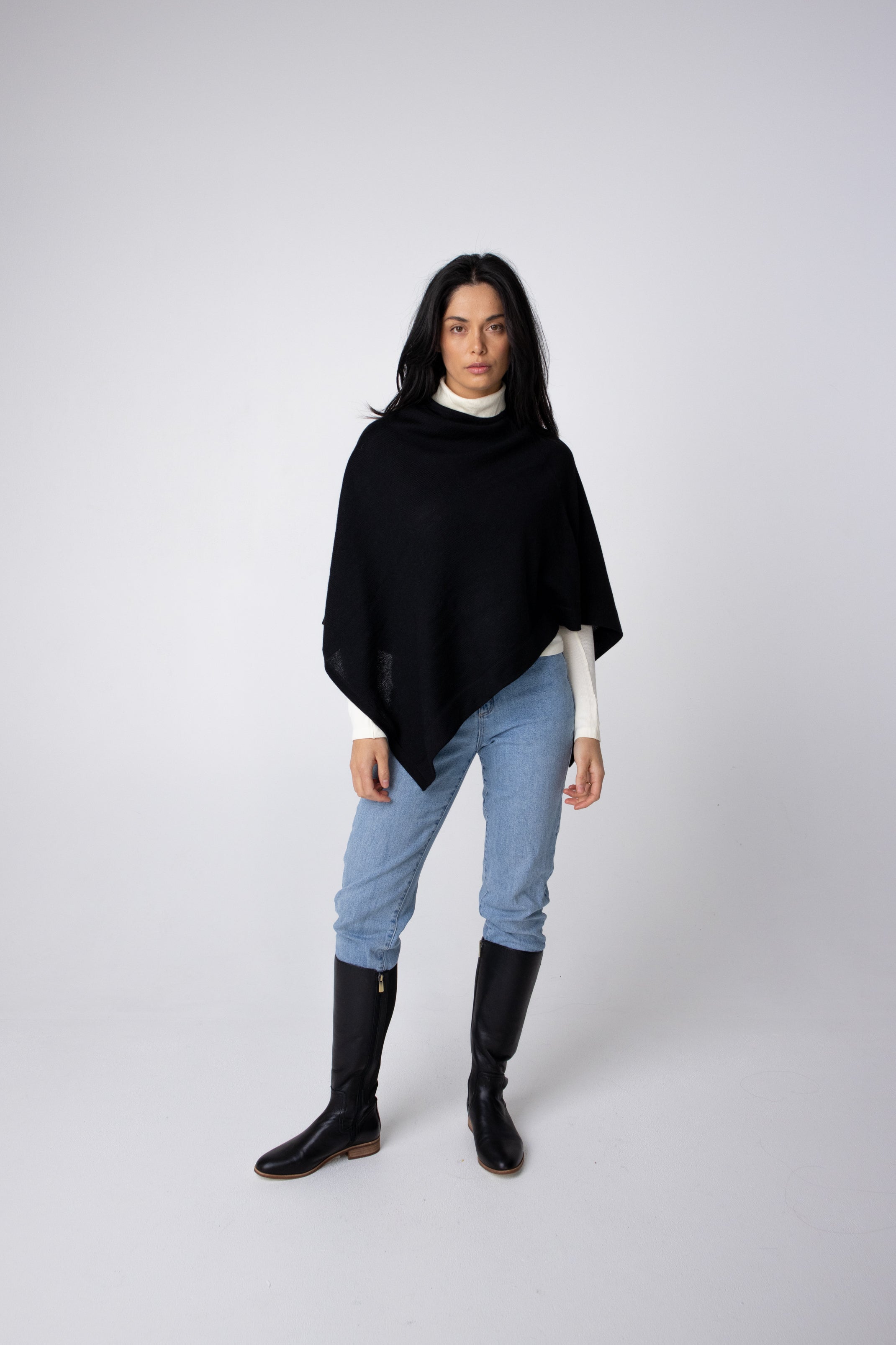 black alpaca poncho#colour_black