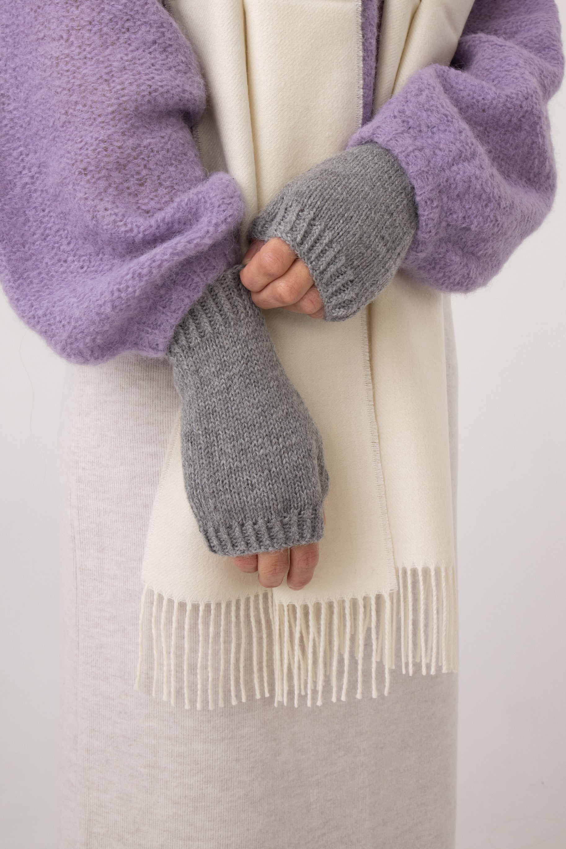 buy baby alpaca mittens light grey melbourne#colour_dove-grey