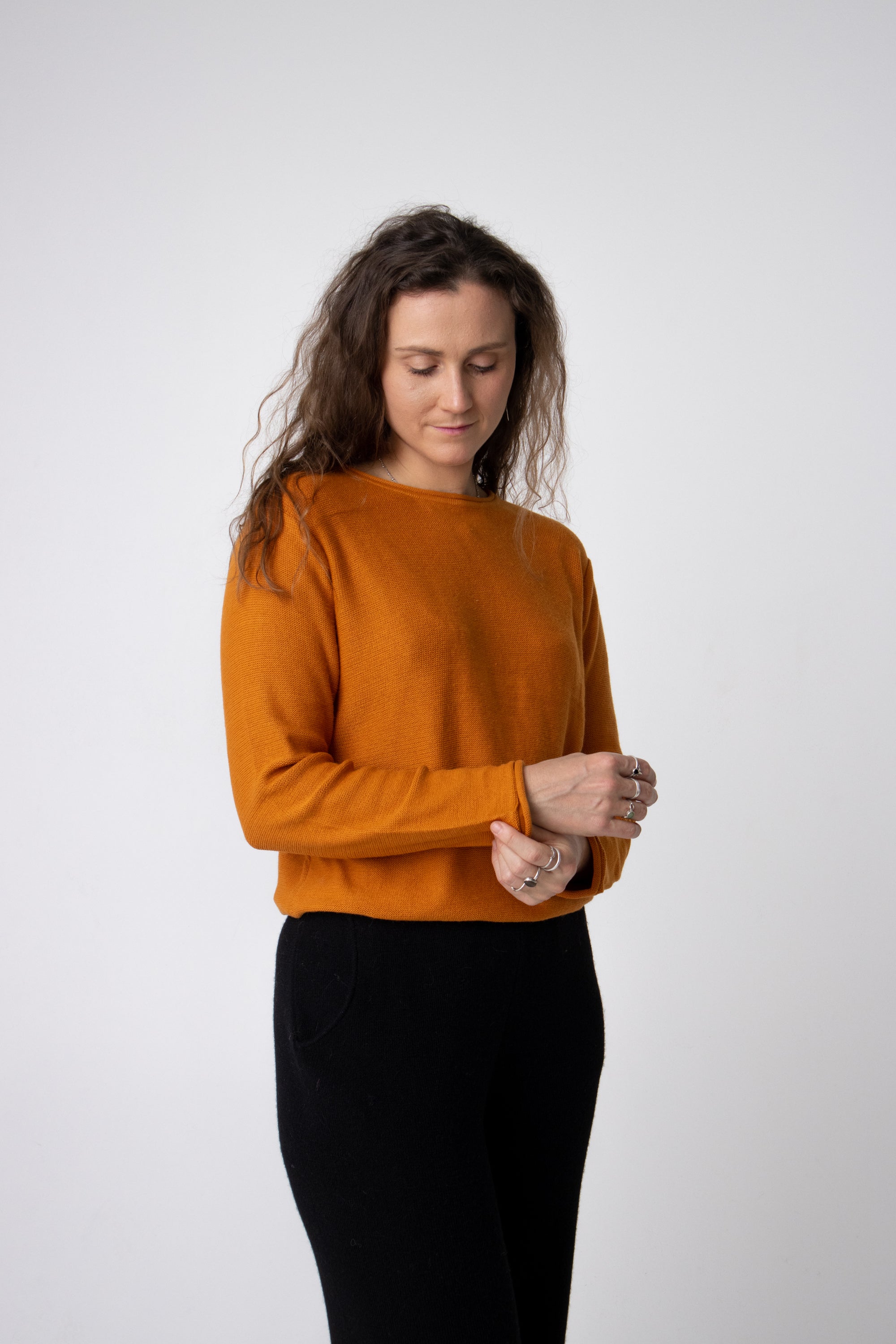 crew neck orange long sleeve alpaca knit top
