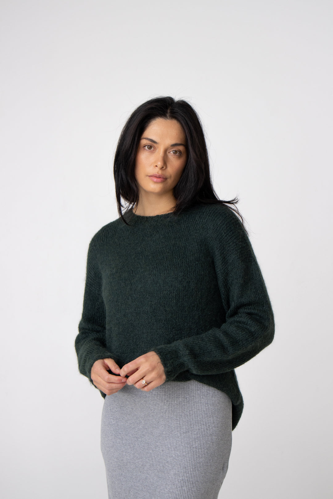 green round neck alpaca jumper#colour_forest