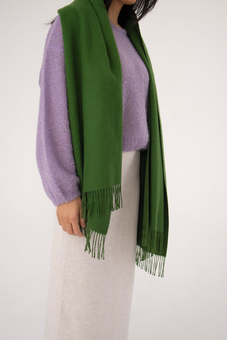 large green scarf made from baby alpaca#colour_midnight-moss