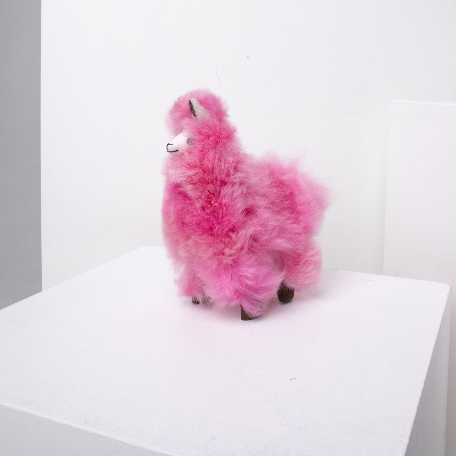 pink small alpaca plush toy#colour_pink