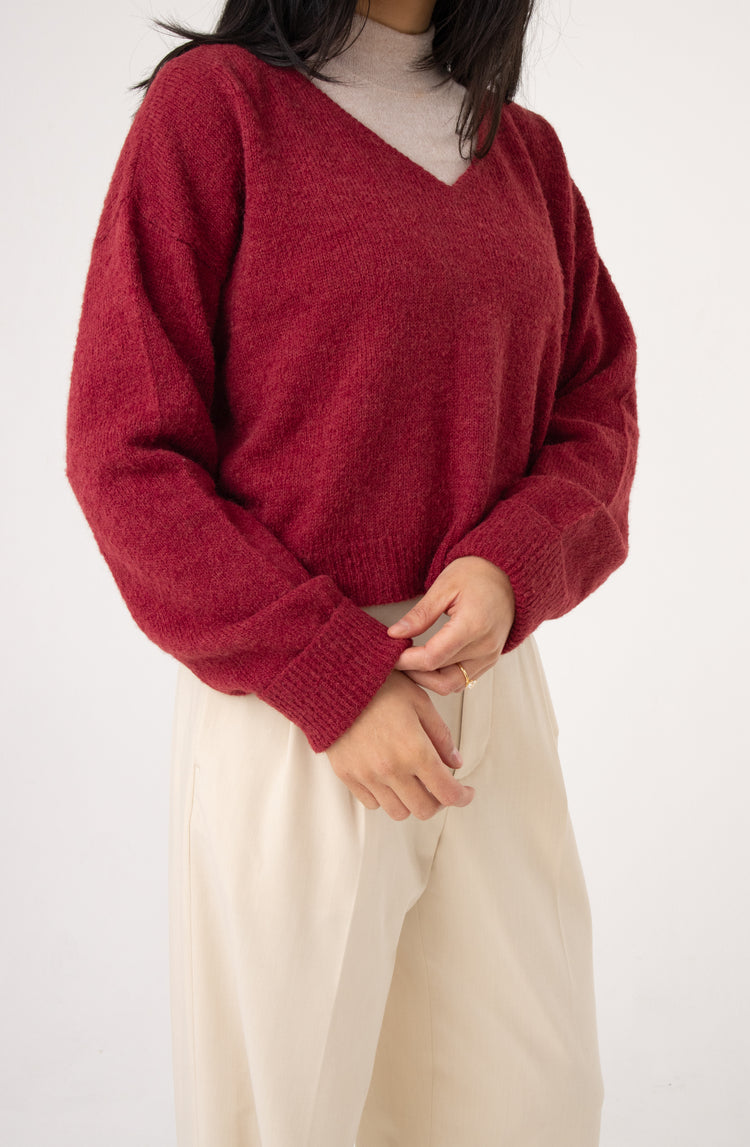 rolled cuff v neck alpaca jumper#colour_sangria