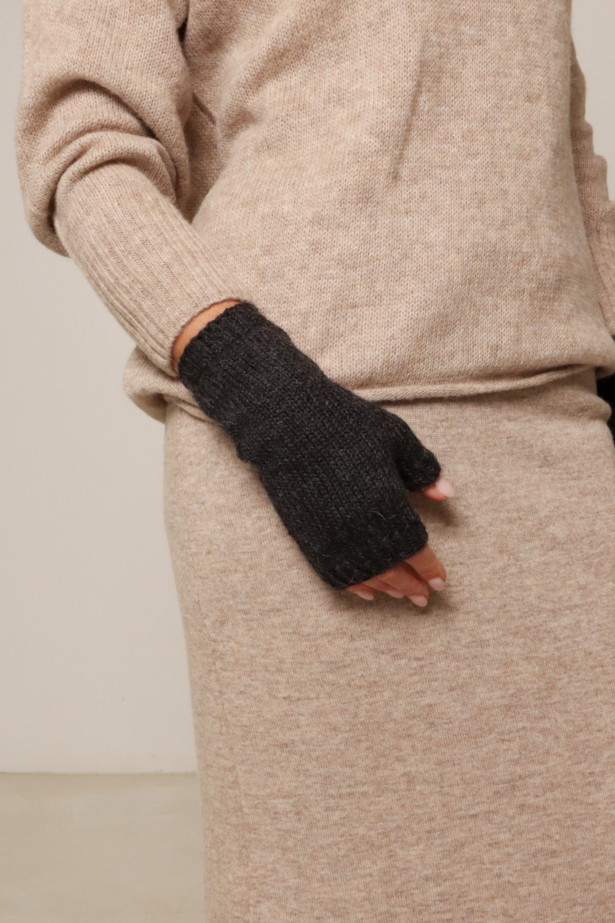 soft alpaca wool mittens for winter