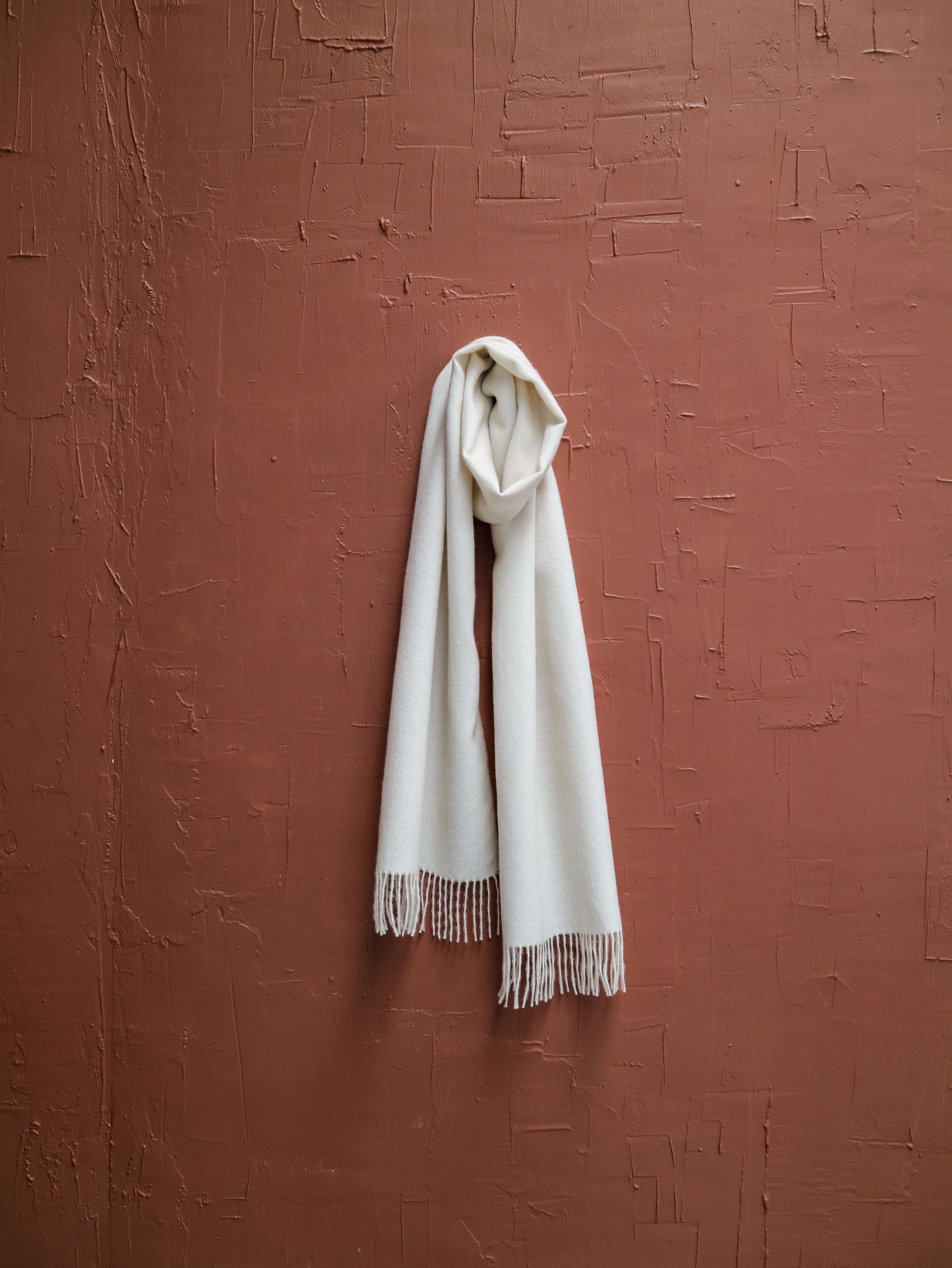 buy baby alpaca white scarf#colour_white