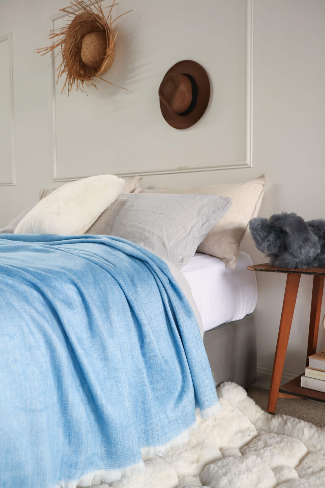 cornflower blue large alpaca throw#colour_cornflower