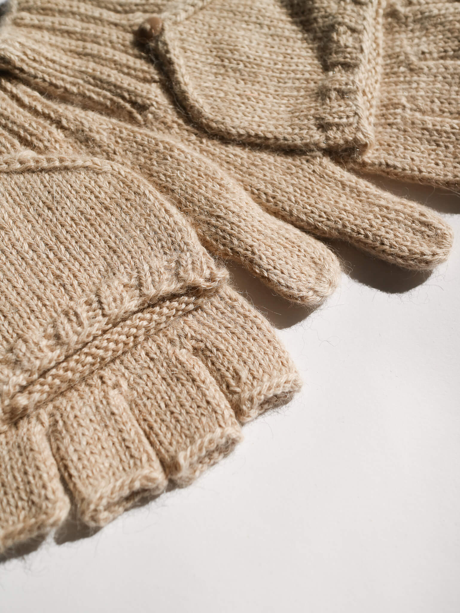 ethically made alpaca mittens australia#colour_beige