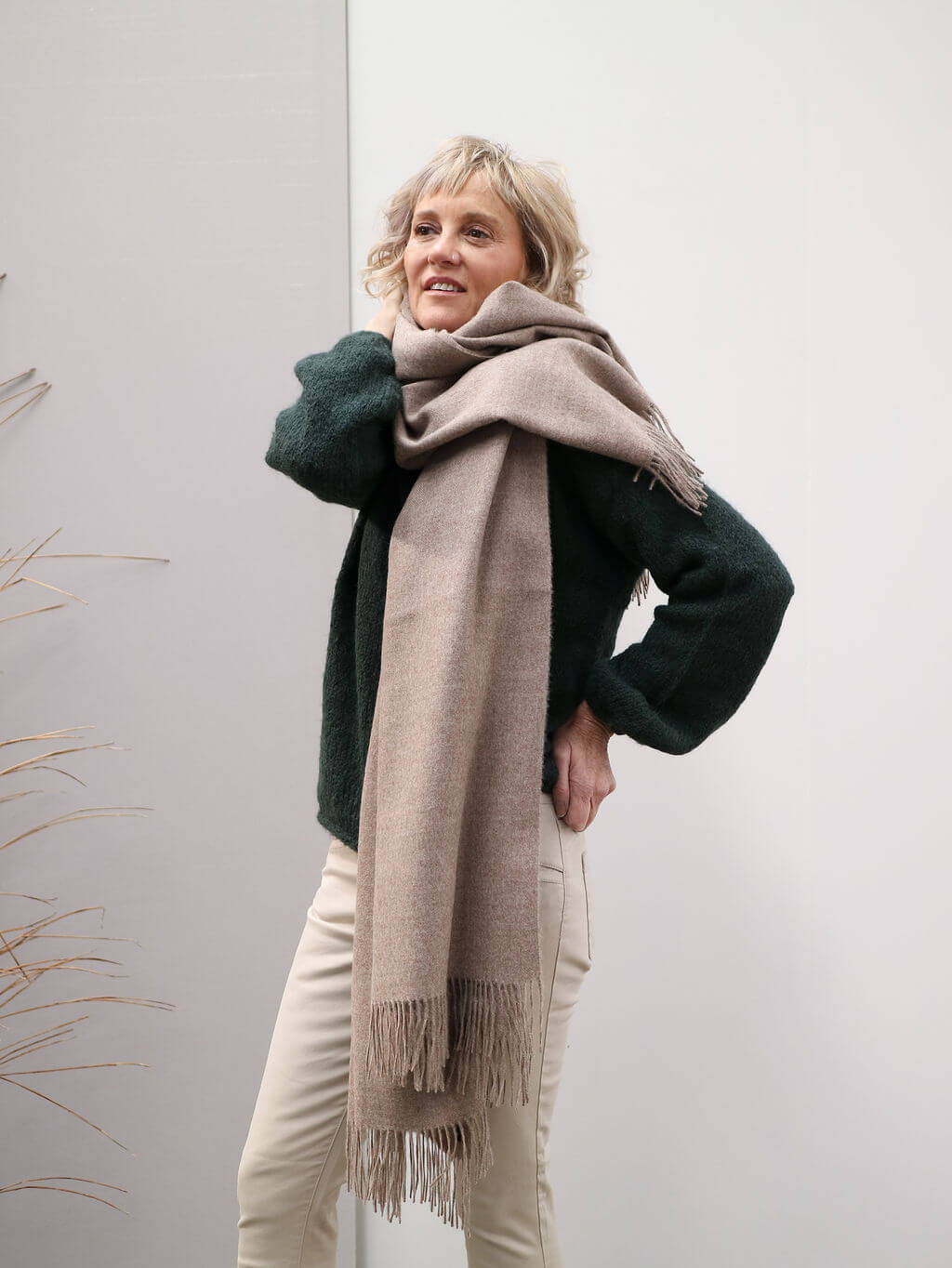 natural coloured giant scarf#colour_fawn